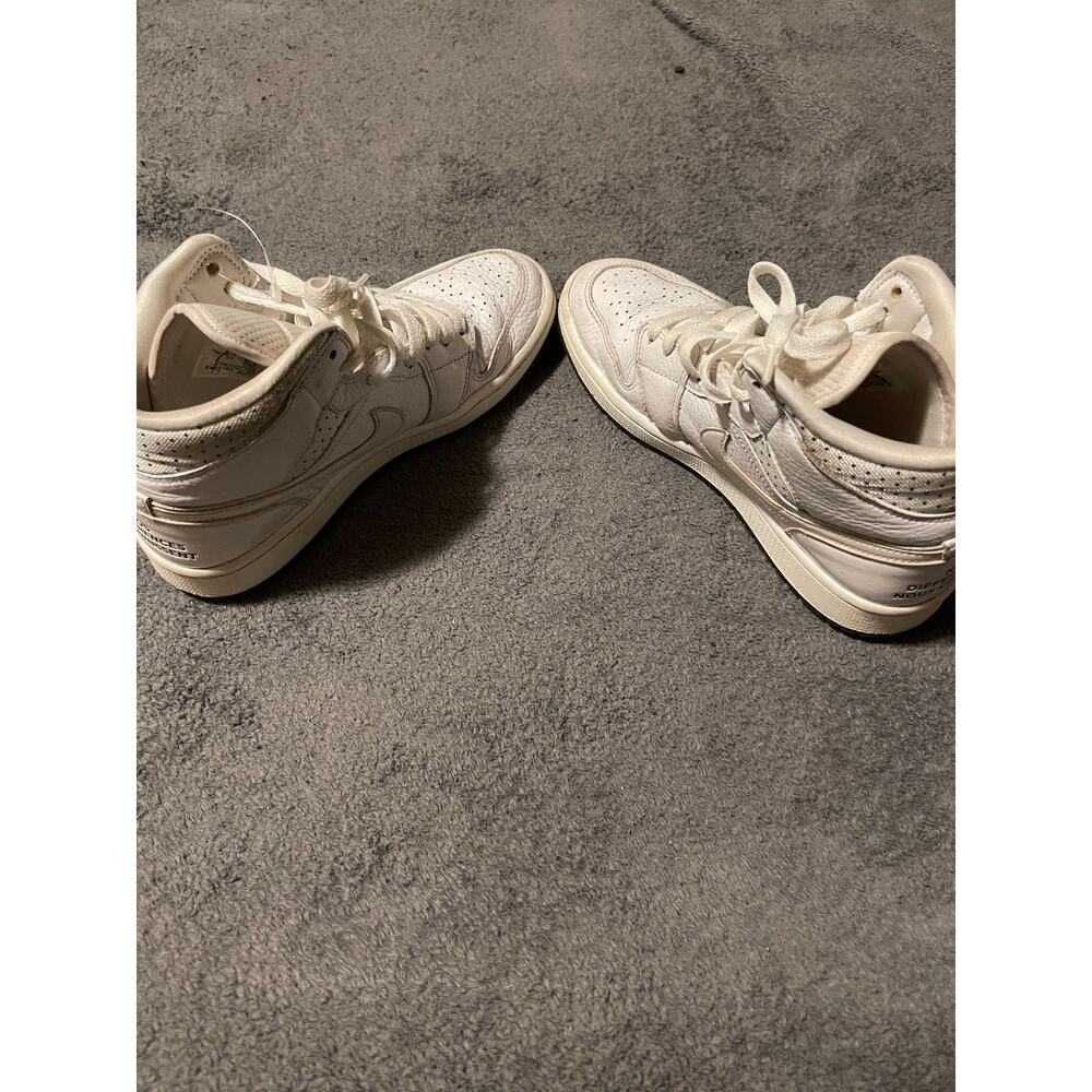 Jordan Air Jordan 1 Mid Mens 8 White Cream High Top Sneakers Scuffed Gum Aged - Picture 5 of 8